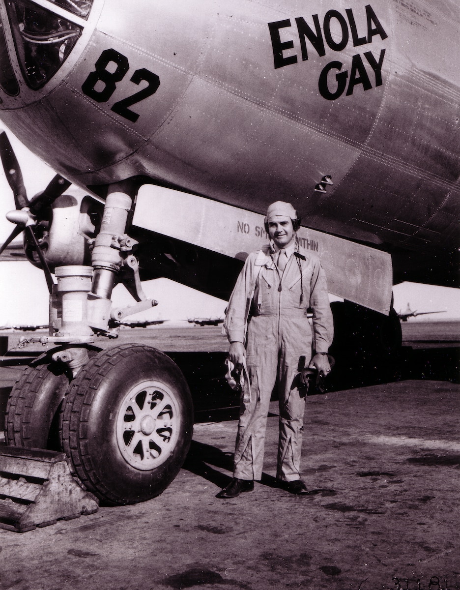 Enola Gay Pilot General Tibbets Passes Away Air Force Article Display