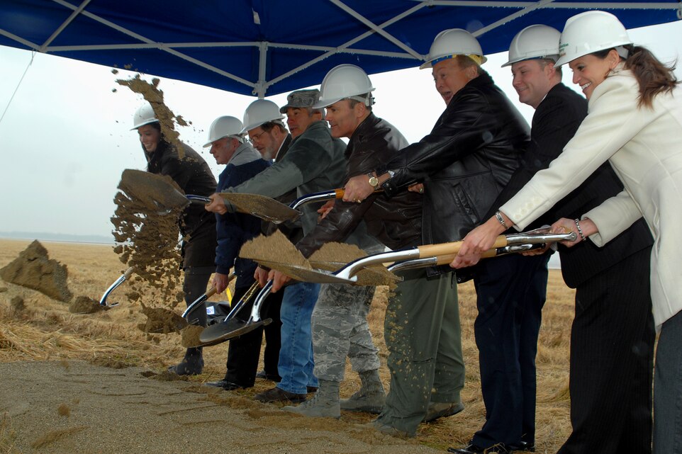 Grissom Breaks Ground On New Atc Tower United States Marine Corps