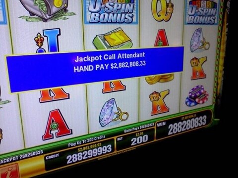 One of the Marines with Cpl Degenhardt snapped a quick picture with his cell phone of the winning slot machine's screen.