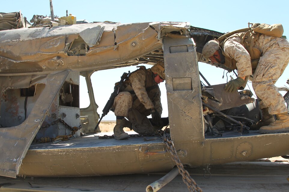 Americas Squadron Practices Aircraft Recovery United States Marine