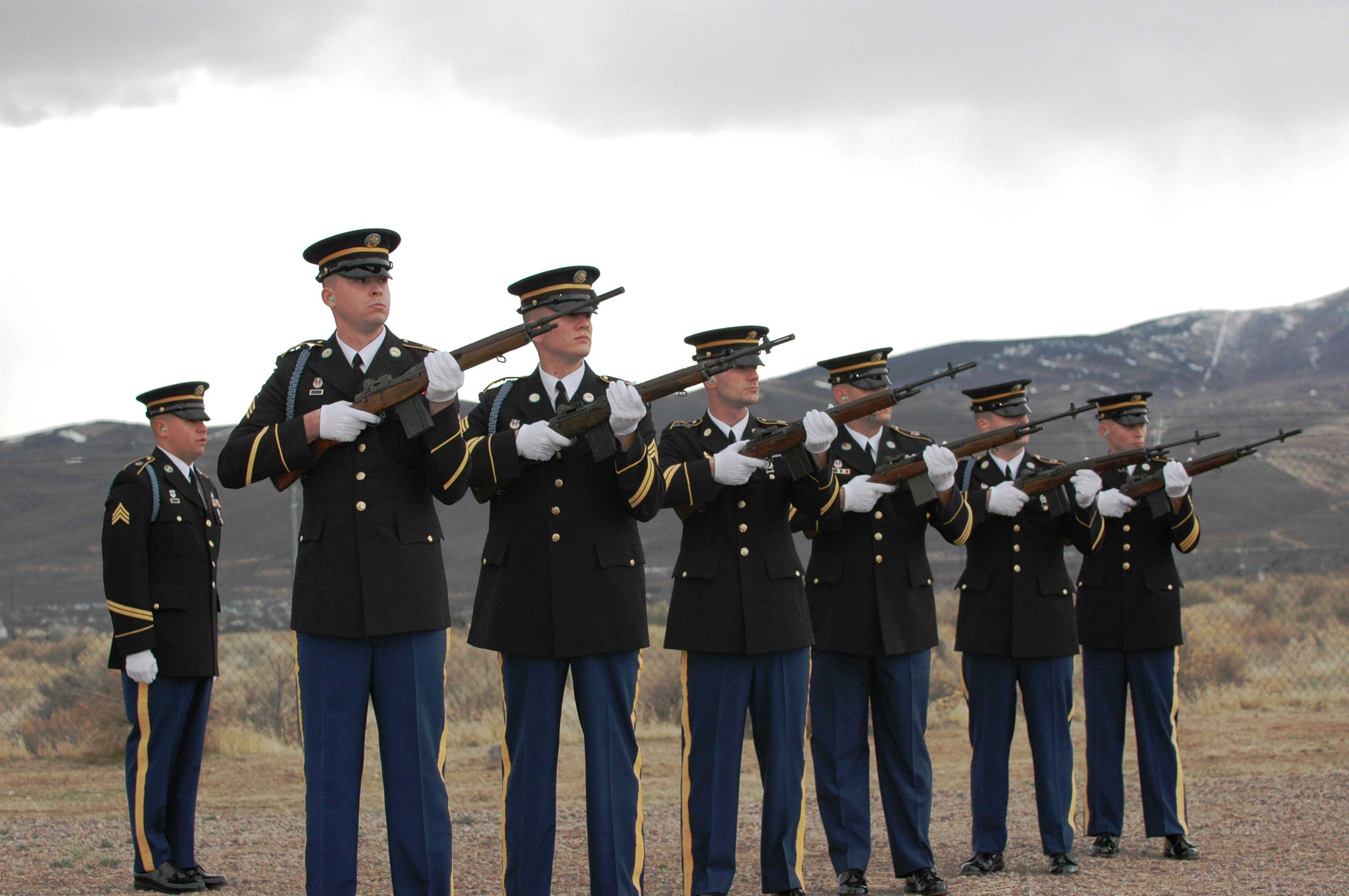Honor Guard Uniform 85