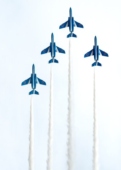 The Japan Air Self-Defense Force aerobatic team, Blue Impulse, flies in a four-plane formation during the annual Iruma Air Show at Iruma Air Base, Japan, Nov. 3, 2013. Blue Impulse uses the T-4 subsonic intermediate jet trainer aircraft.  (U.S. Air Force photo by Airman 1st Class Soo C. Kim / Released)