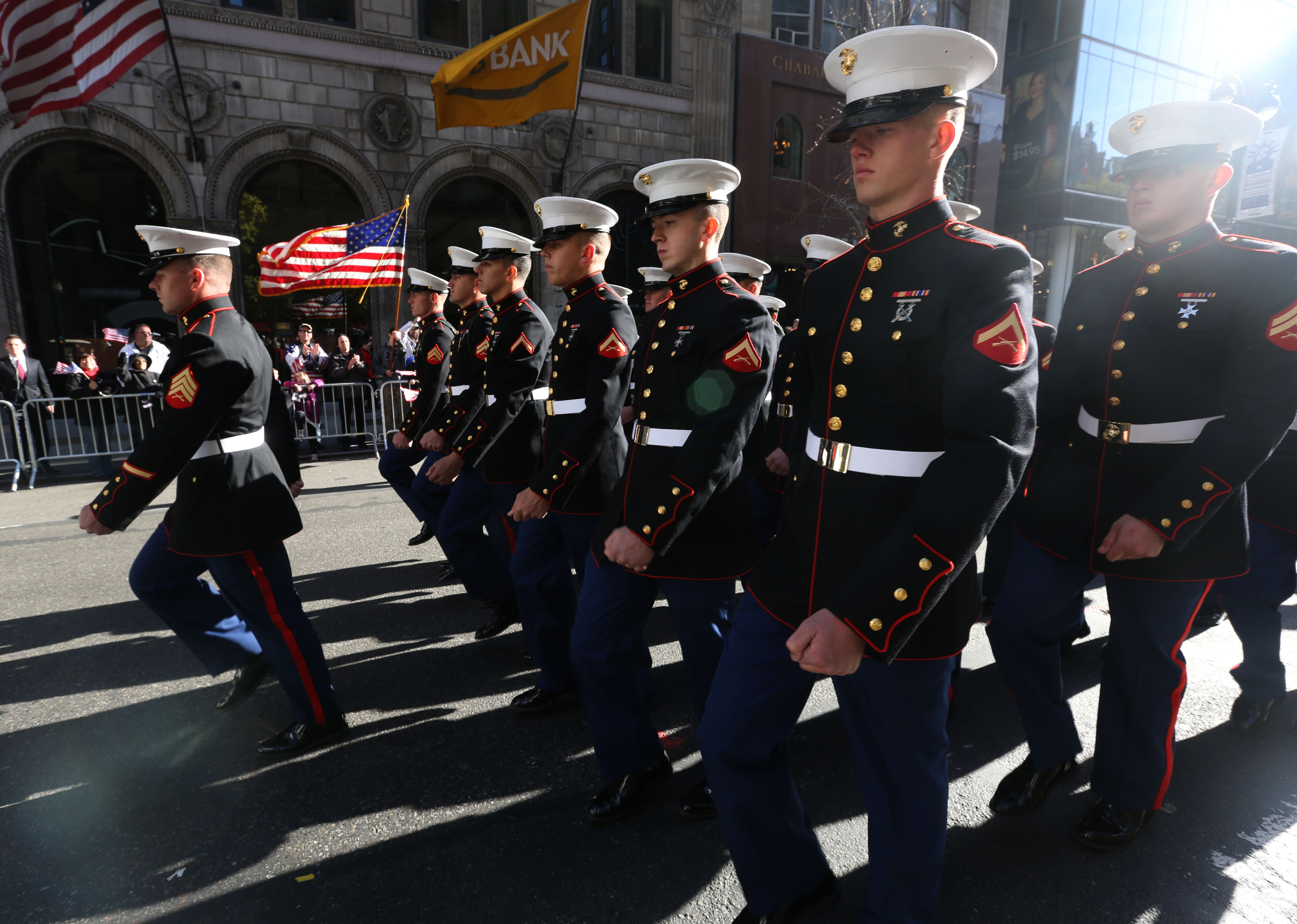 Marines, sailors take over New York Veterans Day weekend > 2nd Marine