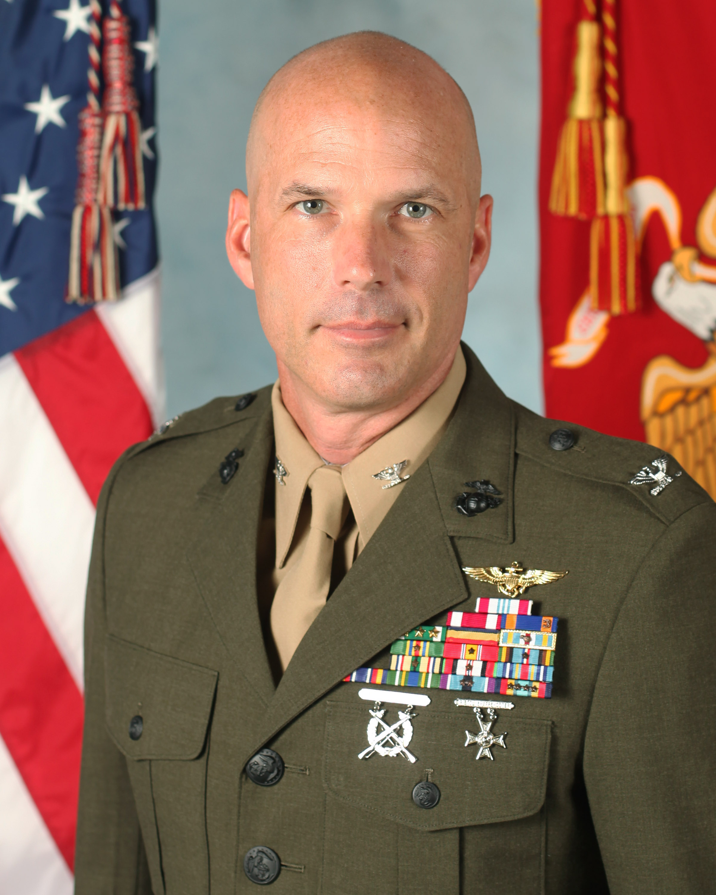 Col John Peck gt Marine Corps Recruit Depot Parris Island gt Leaders View
