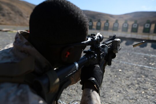 U.S. Marine Sgt. James Brooks conducts malfunction drills during a raid-leaders course aboard Camp Pendleton, Calif., Oct. 8, 2014. Brooks, 24, from Cincinnati, Ohio, is an anti-tank missileman with 3rd Battalion, 1st Marine Regiment. Marines with 3/1 are the Battalion Landing Team with the 15th Marine Expeditionary Unit. (U.S. Marine photo by Cpl. Steve H. Lopez/Released)