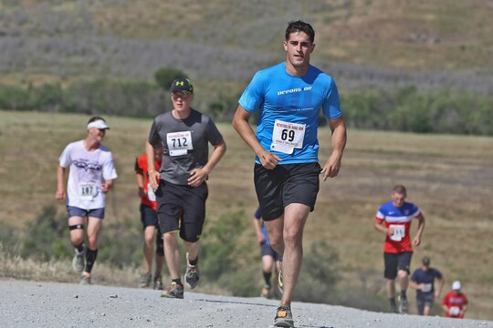 Camp Pendleton held the 2015 Heartbreak Ridge Run, April 11. The event is an off-road running race held in the northwestern foothills of the base. It is comprised of a half marathon, and 10 km, five km and one km races.