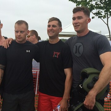 Camp Pendleton’s Base Explosive Ordnance Disposal Team and local communities took third place during the bon suit relay race as part of the third annual EOD Warrior 5K run in San Diego, May 25. The event was open to the public and was used to raise money for fallen and wounded EOD service members. 