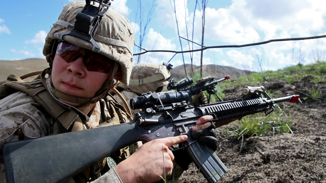 Th Meu Company G Raids Enemy Compound During Comptuex