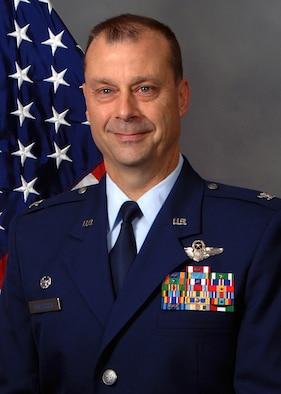 Col. Drescher Bio Photo 5x7-200