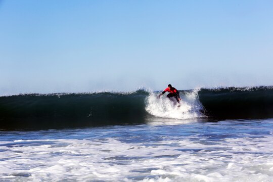 Camp Pendleton hosted an Ocean Therapy Seminar for Marines from Wounded Warrior Battalion-West at Del Mar beach here, Jan. 26, 2016. The ocean therapy sessions give the Marines a chance to learn how to surf while enjoying the therapeutic benefits of the ocean. (Marine Corps Photo by Pfc. Emmanuel Necoechea)