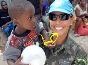 Brazilian female peacekeeper in Haiti