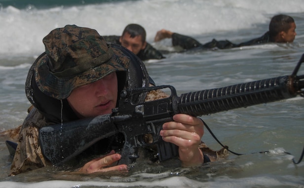 U.S. and Royal Thai Marines conduct swimmer operations during CARAT Thailand 2018.