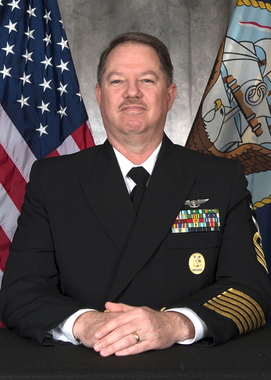 Command Master Chief Dale Hicks Naval Air Force U S Pacific Fleet 102180 Hot Sex Picture