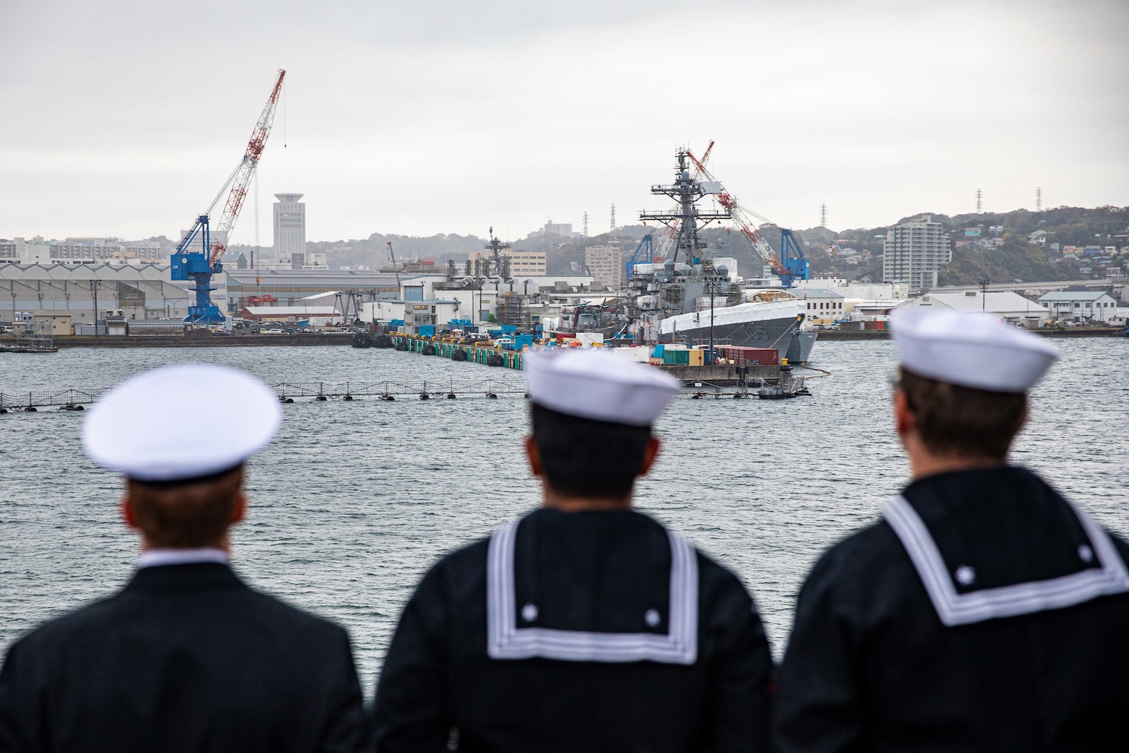 USS Chancellorsville CG 62 Returns To Yokosuka Japan U S Indo