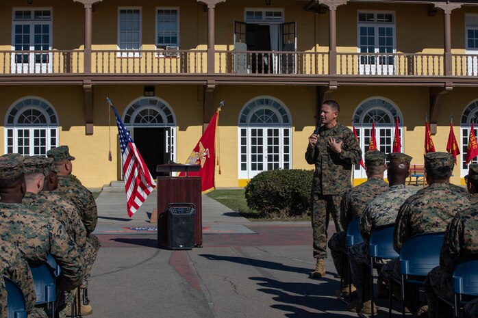 Sergeant Major Of The Marine Corps Visits Mcrdsd