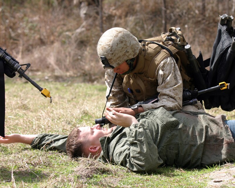 Marines roll through aircraft recovery course > 22nd Marine ...