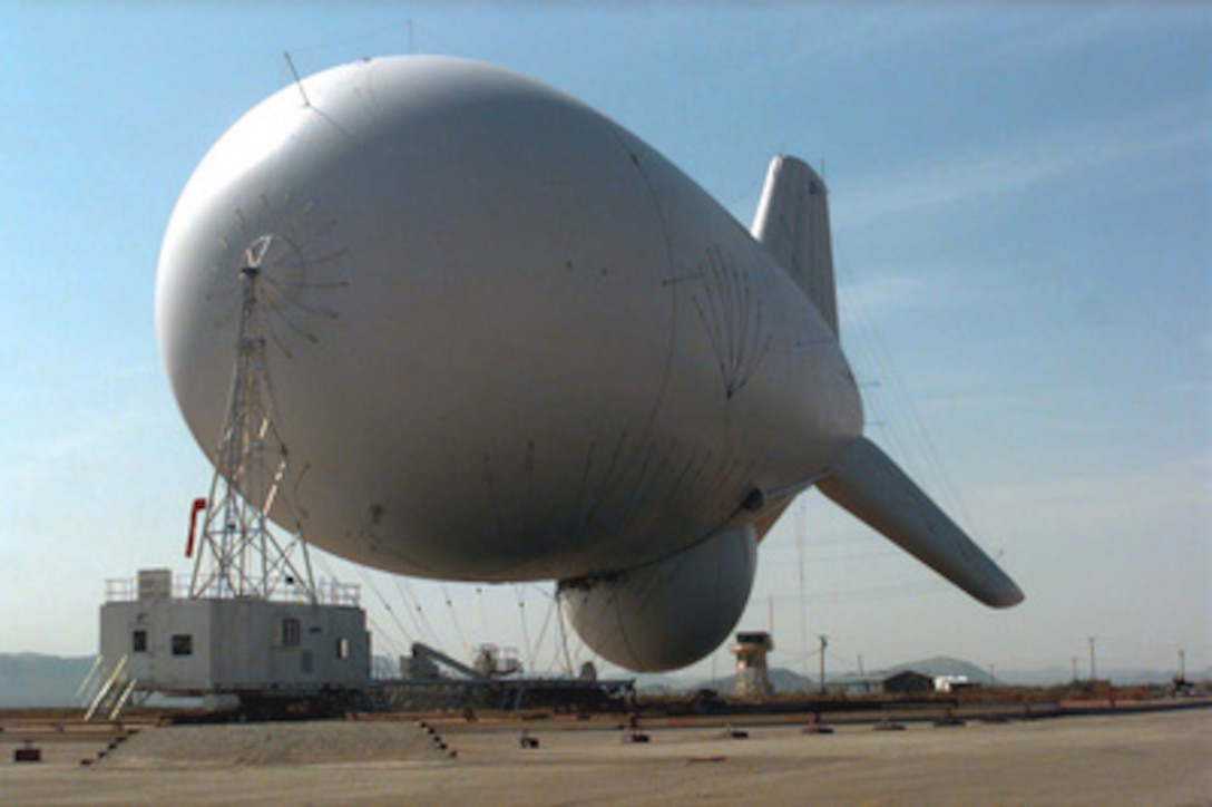 The 71M Aerostat Test Balloon is prepared for lift off from the Aerostat Test Bed at McGregor Range, N. M. on June 11, 1996, during exercise Roving Sands '96. The Aerostat's radar system, located under the belly of the balloon, is able to track aircraft and cruise missiles at a range of up to 150 nautical miles. Roving Sands '96 is the world's largest joint, tactical air defense exercise involving service men and women from the U.S., Germany, the Netherlands and Canada. The exercise allows multinational forces to practice tactics, techniques and procedures improving their defense capabilities. 