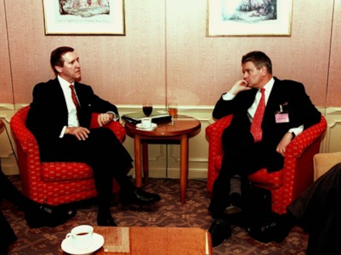 Secretary of Defense William S. Cohen (left) hosts a bilateral meeting with French Minister of Defense Alain Richard (right) at the Werkunde Conference, in Munich, Germany, on Feb. 7, 1998. 