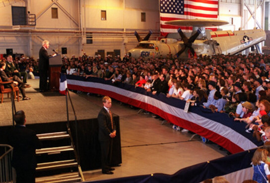 President Clinton addresses U.S. and NATO military personnel, families, and civilian Department of Defense employees at Norfolk Naval Station, Va., on April 1, 1999. The President expressed America's thanks to personnel deployed overseas in support of U.S. and NATO operations, as well as underscore the importance of NATO Operation Allied Force in the Former Republic of Yugoslavia. 