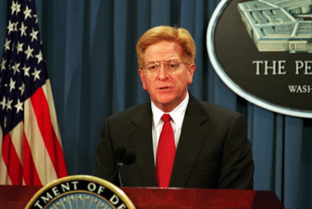 Under Secretary of Defense for Personnel and Readiness Rudy de Leon responds to a reporter's question during a Pentagon briefing concerning the use of the training range on Vieques, Puerto Rico, on Dec. 3, 1999. 