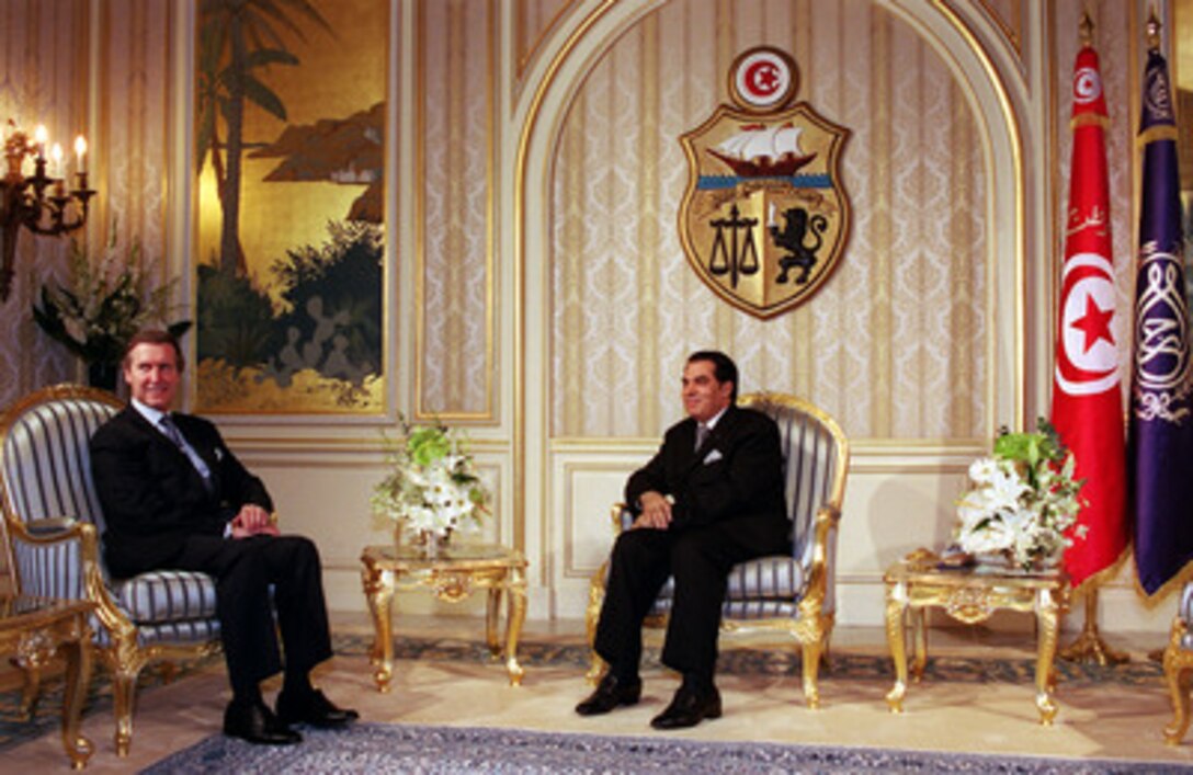 Secretary of Defense William S. Cohen (left) meets with Tunisian President Zine El Abidine Ben Ali at the Presidential Palace in Tunis, Tunisia, on Oct. 7, 2000. The two men are meeting to discuss a broad range of international security issues of interest to both nations. Cohen's stop in Tunisia came at the start of a three nation visit which will also take him to Greece and the United Kingdom. 