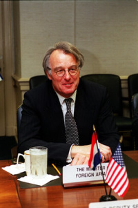 Foreign Minister Jozias van Aartsen of the Netherlands meets with Deputy Secretary of Defense Paul Wolfowitz in the Pentagon May 18, 2001. 