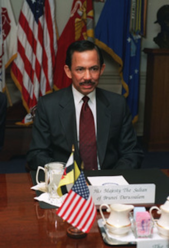 His Majesty Hassanal Bolkiah, the sultan of Brunei, meets with Deputy Secretary of Defense Paul D. Wolfowitz at the Pentagon on Dec. 16, 2002. The two leaders are meeting to discuss defense issues of mutual interest. 