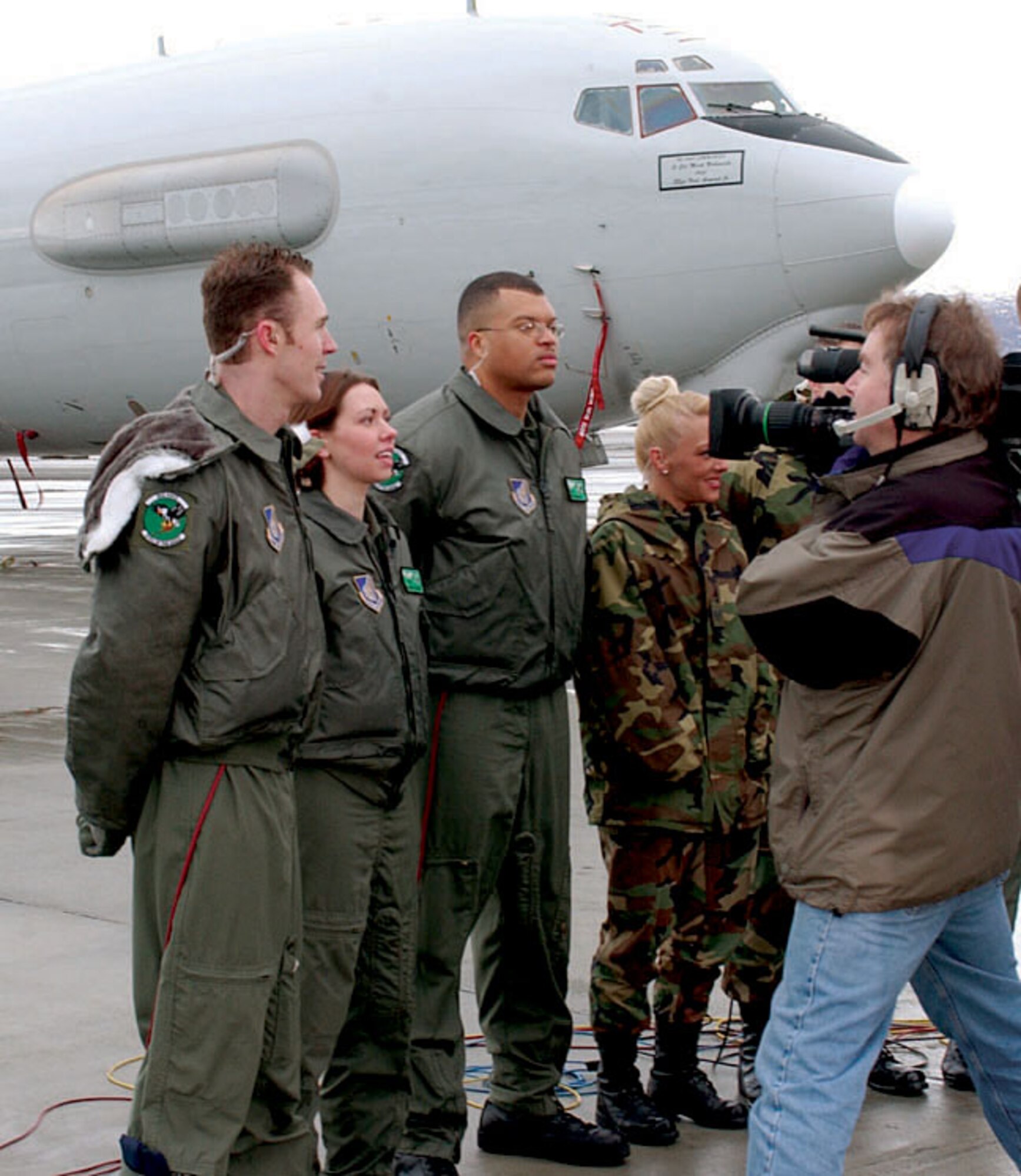 ELMENDORF AIR FORCE BASE, Alaska -- Ten members of the 962nd Airborne Air Control Squadron here will share the spotlight with David Letterman when they present a "top 10 list" on his TV show April 4.  The airmen will give late-night audiences the "Top 10 Cool Things about Being Stationed in Alaska."  The segment was taped in front of an E-3 Sentry Feb. 26, but is just now being aired because of Letterman's recent illness.  (U.S. Air Force photo by Photo by Staff Sgt. Prentice Colter)