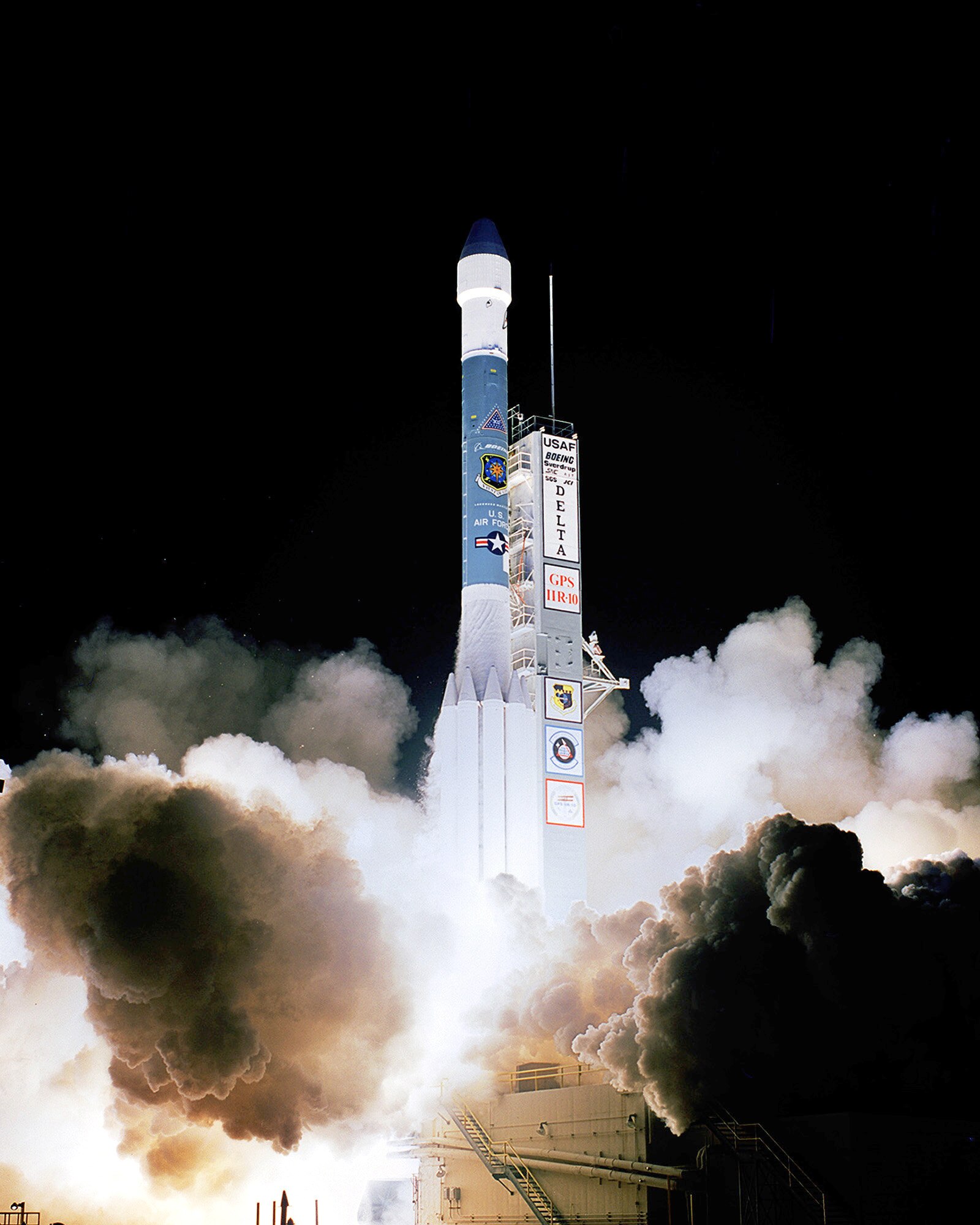 CAPE CANAVERAL AIR FORCE STATION -- A Delta II rocket launches from here Dec. 21.  It is carrying a Global Positioning System satellite that helps warfighters with strategic battlefield information.  (Boeing photo by Carleton Bailie)