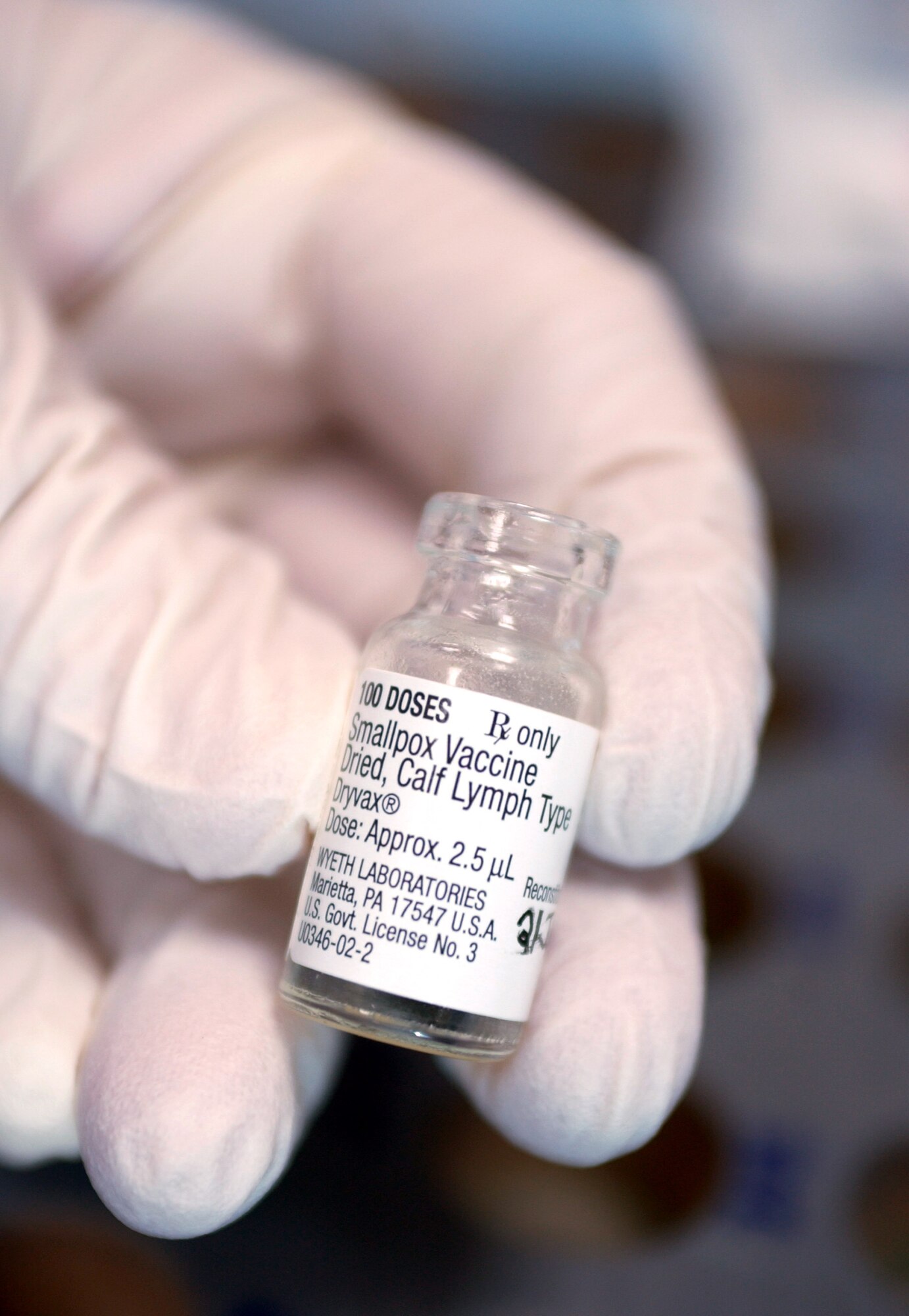 WASHINGTON -- Medical technicians in the Pentagon's health care clinic use vials of smallpox vaccine like this to immunize Pentagon employees. (U.S. Air Force photo by Tech. Sgt. Jim Varhegyi)