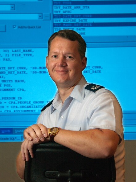 RANDOLPH AIR FORCE BASE, Texas -- Master Sgt. Dan Derlein is still working more than a year after being diagnosed with Parkinson's disease and facing a medical-evaluation board.  He is a computer programmer at the Air Force Personnel Center here.  (U.S. Air Force photo by Tech. Sgt. Efrain Gonzalez)