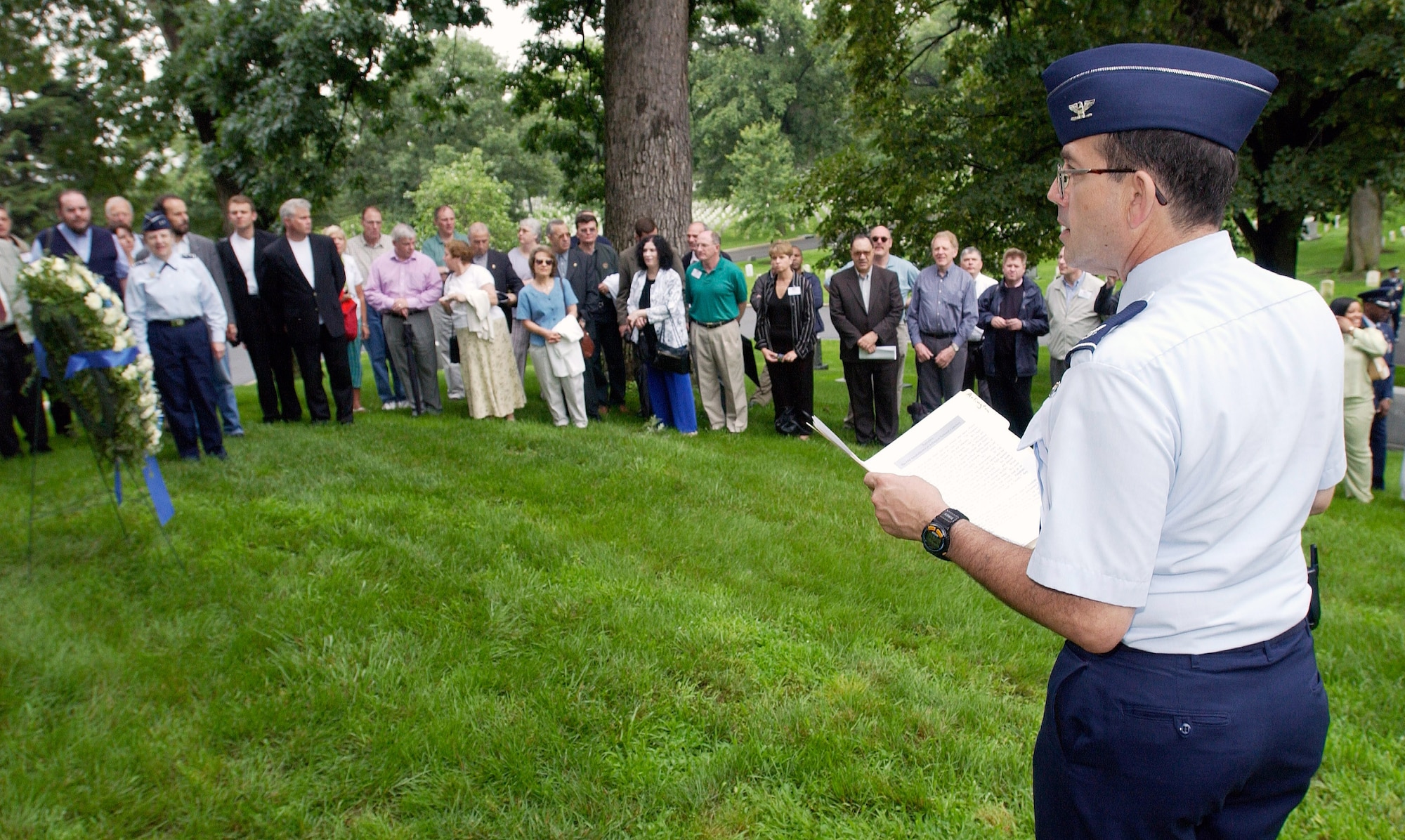 ARLINGTON, Va. (AFPN) -- Chap (Col.) Darrell Morton conducts a memorial and wreath-laying service at Arlington National Cemetery on June 19.  The NATO chaplains are in the Washington area for a weeklong NATO Allied Air Force Chief of Chaplains Consultative Conference.  (U.S. Air Force photo by Master Sgt. Jim Varhegyi)