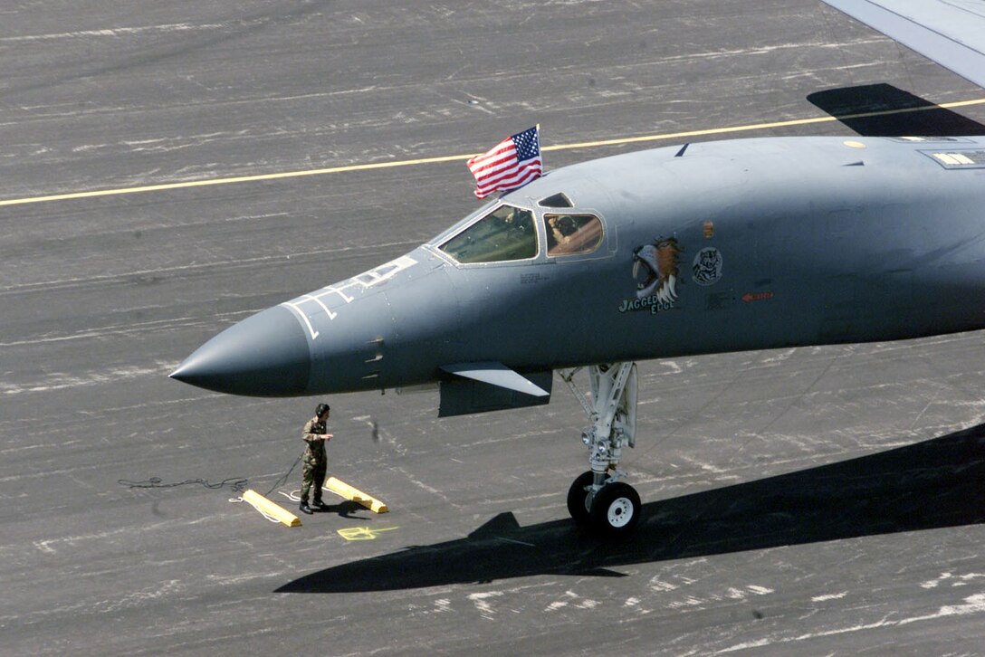 ELLSWORTH AIR FORCE BASE, S.D. -- A B-1 Lancer prepares to stop on the flightline here after returning from a deployment May 13.  Six B-1s and their crews return to a crowd of family and friends welcoming them home.  As of May 8, B-1s flew 497 combat sorties supporting operations Enduring Freedom and Iraqi Freedom and dropped 4.56 million pounds of munitions.  (U.S. Air Force photo by Airman 1st Class Karah McNeill.)