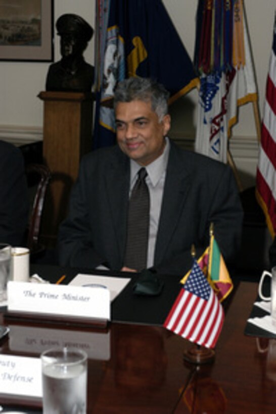 Prime Minister Ranil Wickremesinghe of Sri Lanka meets with Deputy Secretary of Defense Paul Wolfowitz in the Pentagon on Nov. 3, 2003. The leaders are meeting to discuss defense issues of mutual interest. 