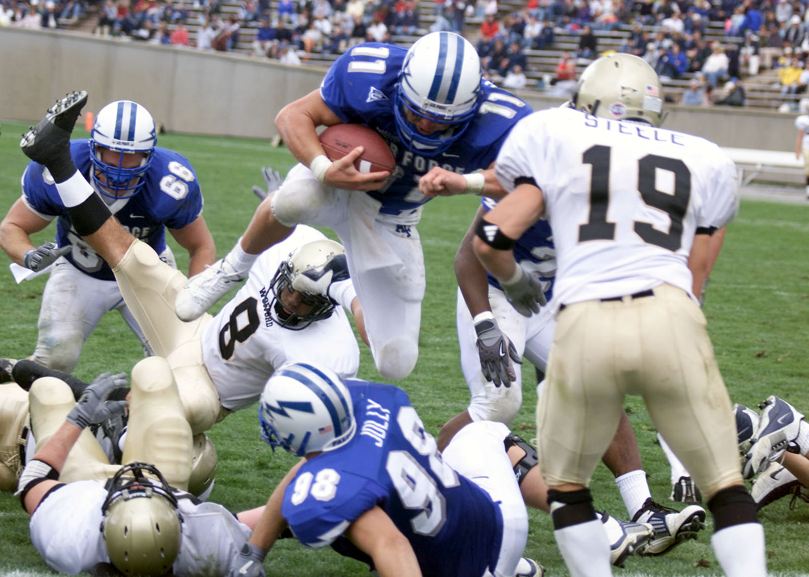 Falcons Shut Out Wofford 49 0 U S Air Force Article Display