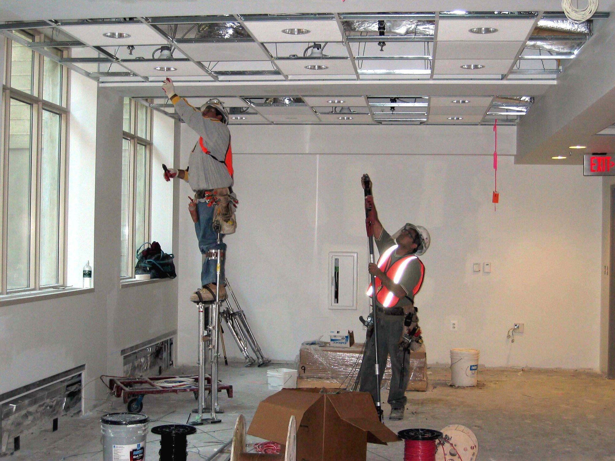 WASHINGTON -- Contractors work on the ceiling in a conference room in Wedge 2 of the Pentagon.  The $2.1 billion renovation is slated for completion in 2010.  (Photo by K.L. Vantran)