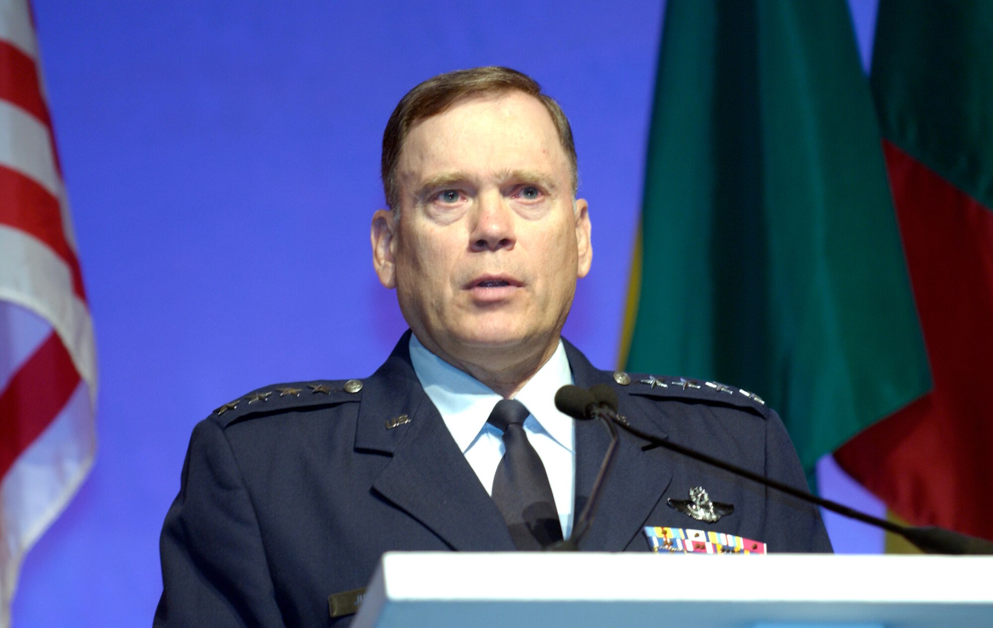WASHINGTON -- The Air Force chief of staff, Gen. John P. Jumper, gives his remarks during the opening ceremony of the Air Force Association's annual convention in Washington, D.C., on Sept. 15.  In the audience are more than 90 international air chiefs who are attending the Global Air Chief's Conference which is running in conjunction with the convention.  (U.S. Air Force photo by Master Sgt. Jim Varhegyi)