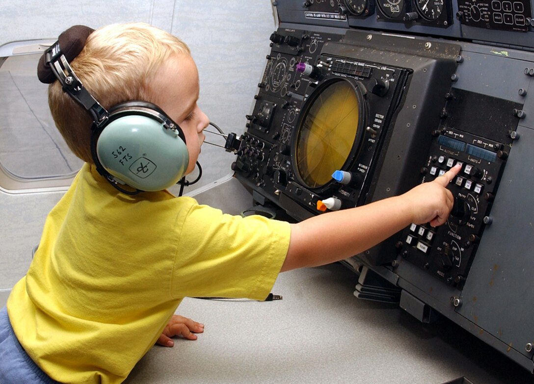 navigate to randolph air force base