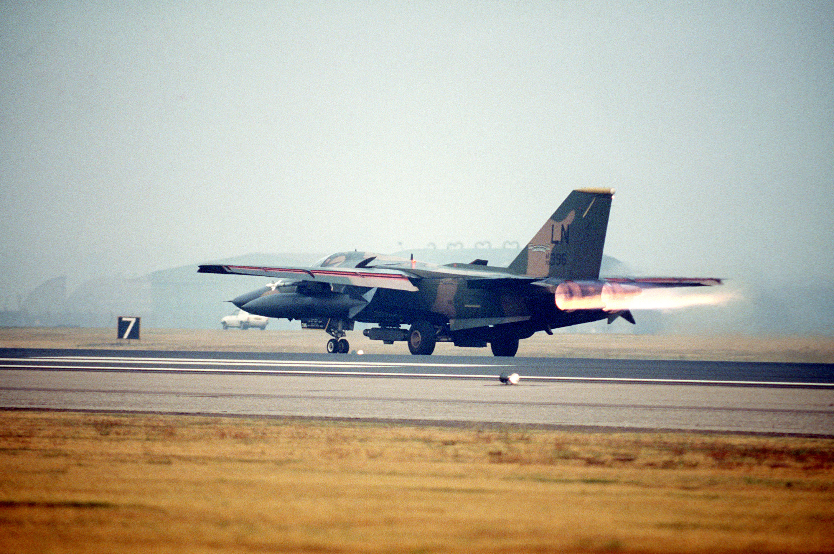 Разъем u 111f