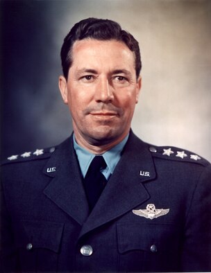 1940's -- Elwood R. Quesada went to Tampa, Fla., as commanding general of the Third Air Force on March 1, 1946. This group soon became Tactical Air Command. As head of TAC he was promoted to lieutenant general in October 1947 and in November 1948 became special assistant for reserve forces at Headquarters U.S. Air Force. (U.S. Air Force photo)