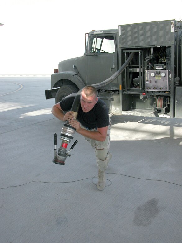 Pol Airmen Fuel The Wing U S Air Force Article Display