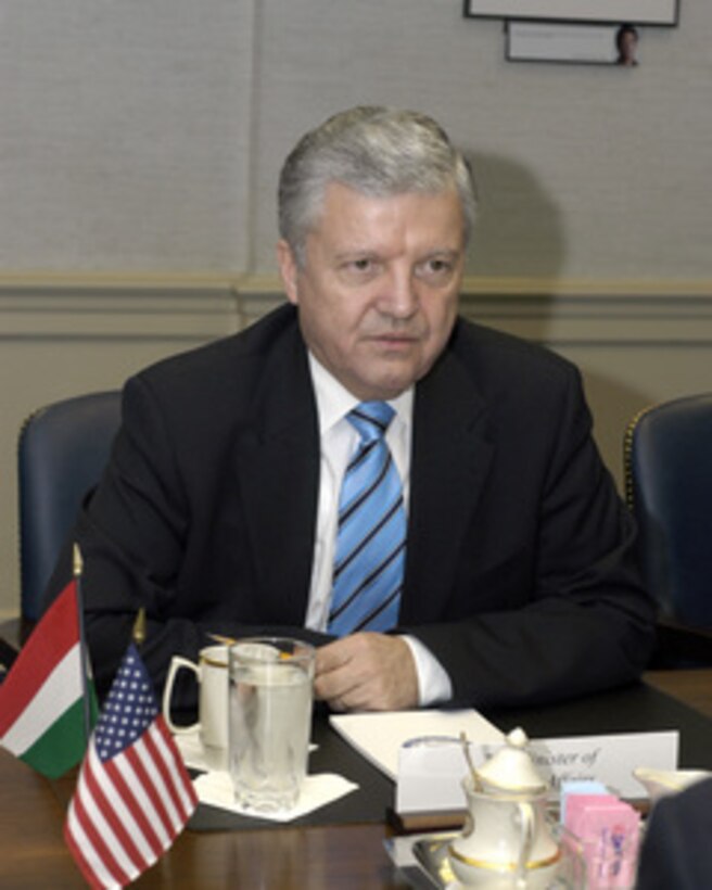 Hungarian Minister of Foreign Affairs Ferenc Somogyi meets with Deputy Secretary of Defense Paul Wolfowitz in the Pentagon April 1, 2005. Somogyi and Wolfowitz are meeting to discuss issues of mutual interest. 