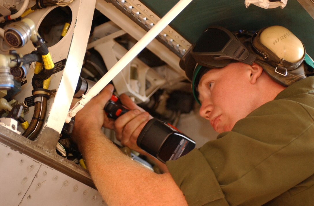050414-M-0000A-005.jpg