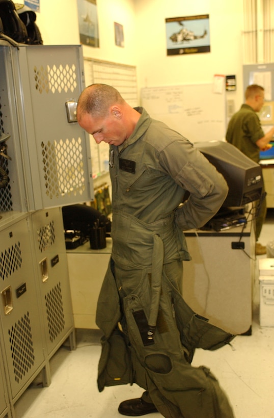 050414-M-0000A-009.jpg