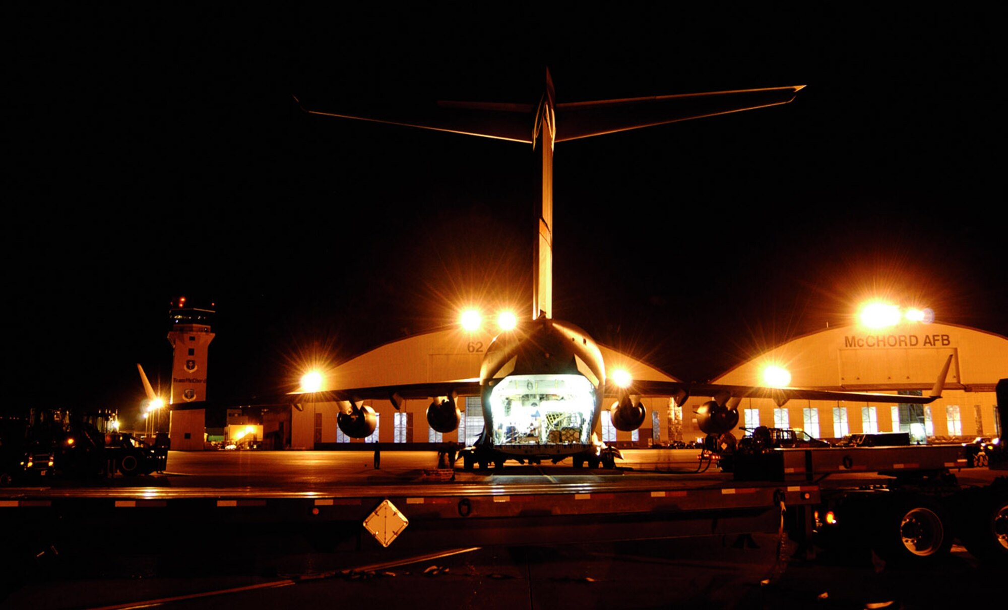 MCCHORD AIR FORCE BASE, Wash. -- A C-17 Globemaster III sits on the runway here waiting for a crew from the 4th Airlift Squadron. The C-17 carried a deep sea drone and U.S. Navy crew to Russia to aid in the rescue of seven sailors trapped aboard a submarine. (U.S. Air Force photo by Kevin Tosh)
