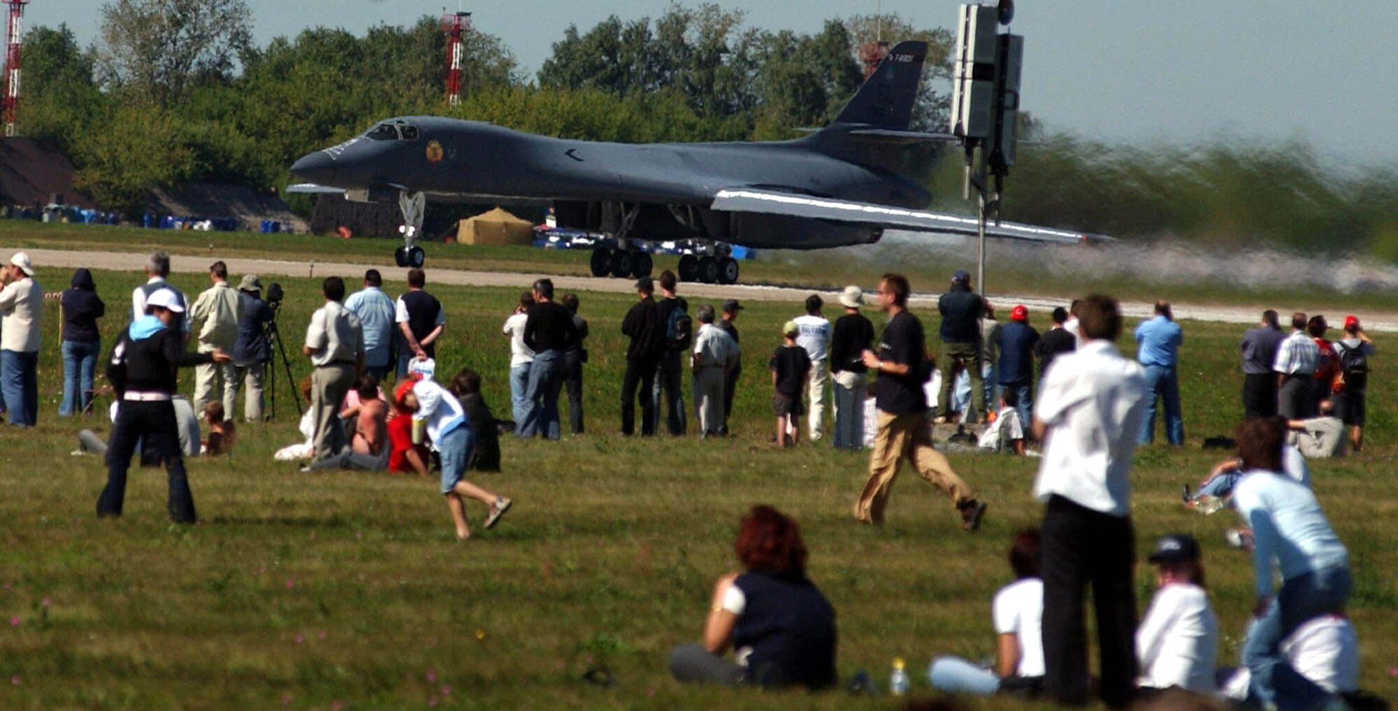 ZHUKOVSKY, Russia -- An American B-1B Lancer prepares to take off at Ramenskoye Airfield on Aug. 18 at the Moscow International Aviation and Space Salon here. The B-1B is performing daily aerial demonstrations at the air show. Other American aircraft on static display during the show include the F-15E Strike Eagle, F-16 Fighting Falcon, KC-10 Extender and KC-135 Stratotanker. (U.S. Air Force photo by Master Sgt. Mona Ferrell)