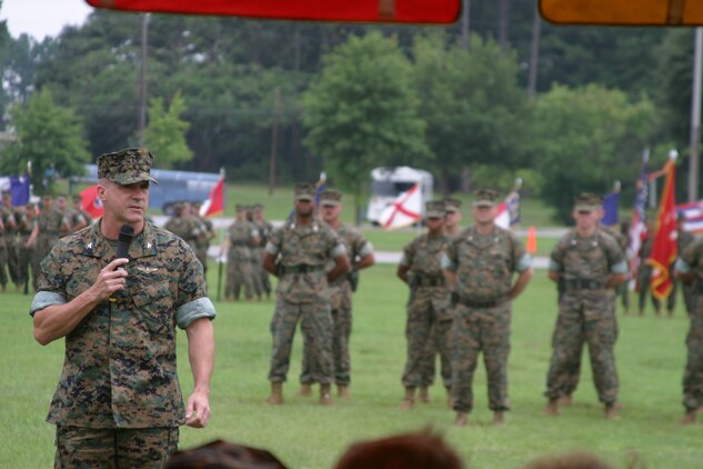 Colonel Robert Lanham, the incoming Marine Corps Air Station Beaufort Commanding Officer, addresses the crowd during a change-of-command ceremony here, August 25.