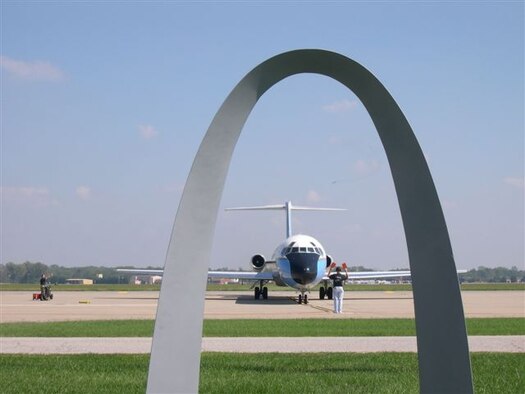 The 932nd Airlift Wing is known as the "Gateway Wing" because Scott Air Force Base is less than 30 minutes from Saint Louis.  The wing flies the C-9C aircraft.