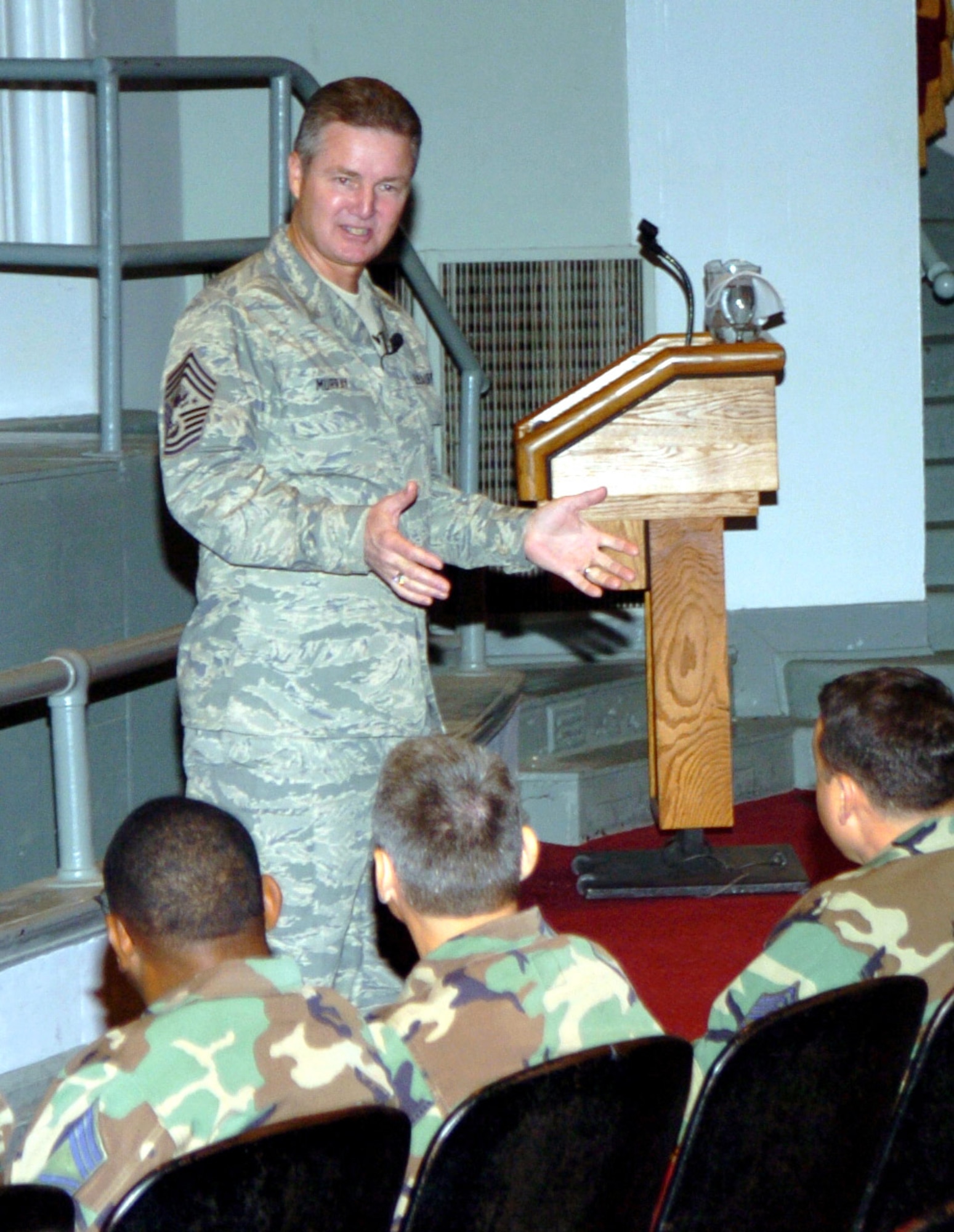 RANDOLPH AIR FORCE BASE, Texas (AFPN) -- Chief Master Sgt. of the Air Force Gerald R. Murray talks with Airmen here during an enlisted call at the base theater. (U.S. Air Force photo by Steve White)
 
