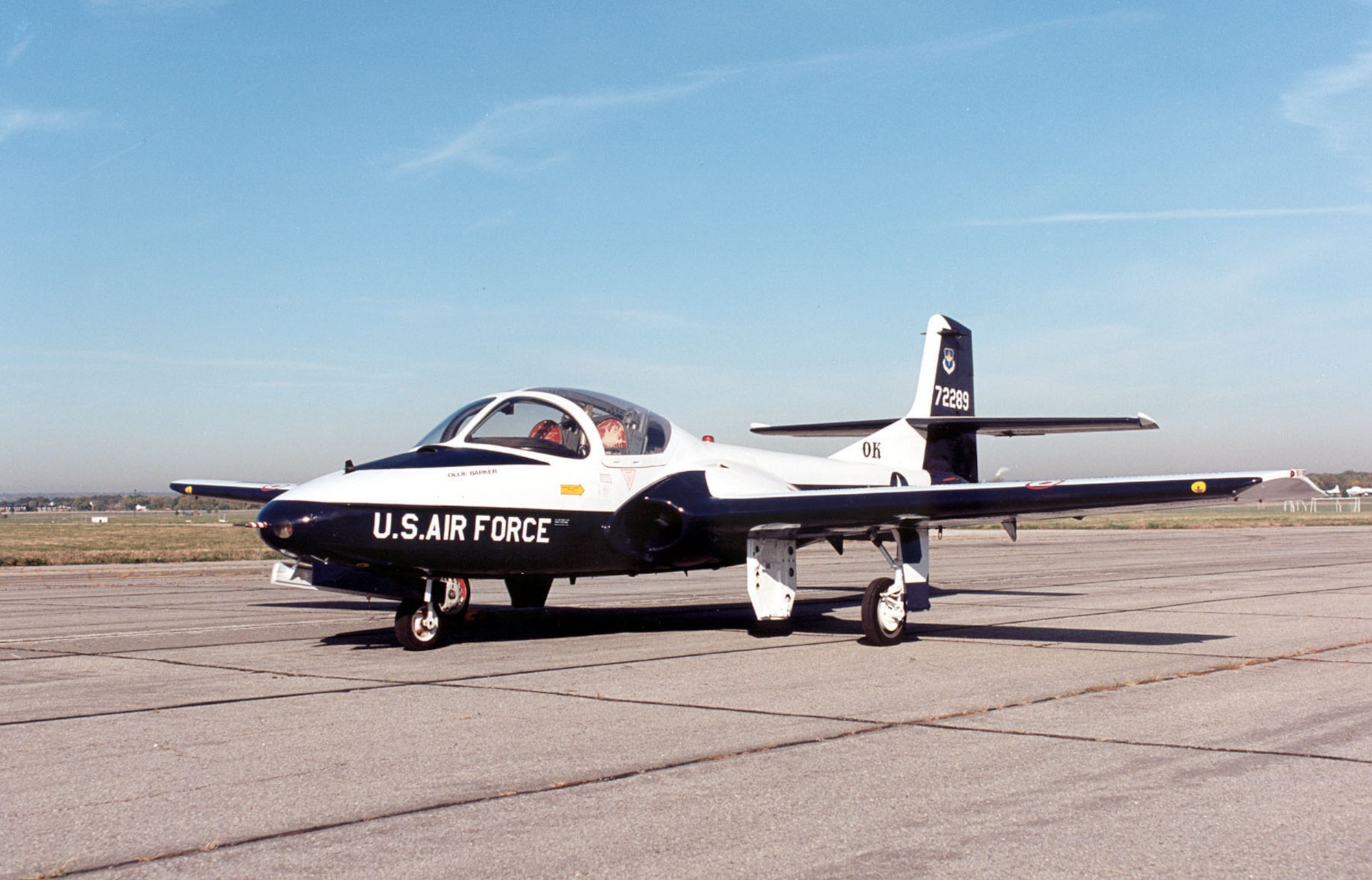 輝く高品質な National > Tweet T-37B Cessna Museum States United the of セキュリティ・セーフティ